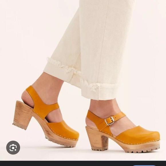 MIA Shoes - MIA Abba Yellow clogs